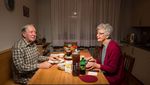 Fotografer Ini Tampilkan Cara Makan Orang Amerika, Seperti Apa Ya?