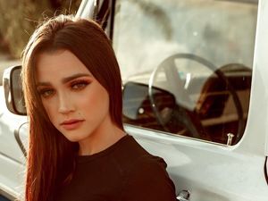 Sepupu Kendall Jenner Ini Nggak Kalah Cantik dan Seksi Darinya