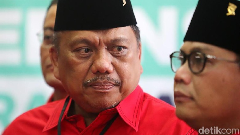 Gubernur Sulut Mengeluh Gajinya Kecil Gubernur Sulut Mengeluh Gajinya Kecil