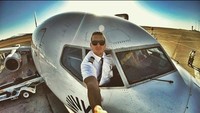 Ferdi Colijn, seorang pilot ganteng di Belanda punya lebih dari 7 ribu penggemar di instagram. Foto: instagram @gympilot 