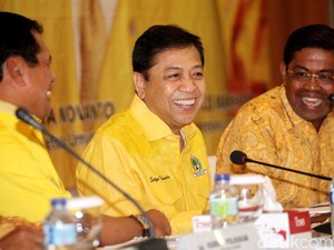 Novanto Disebut Tengah Cari Waktu Tepat untuk Mundur dari Golkar
