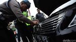 Mobil Pemakai Rotator Terjaring Razia