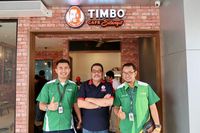 Di Bandara Silangit Bisa Cicip Ayam Geprek dan Kopi Lintong Buatan Timbo Cafe
