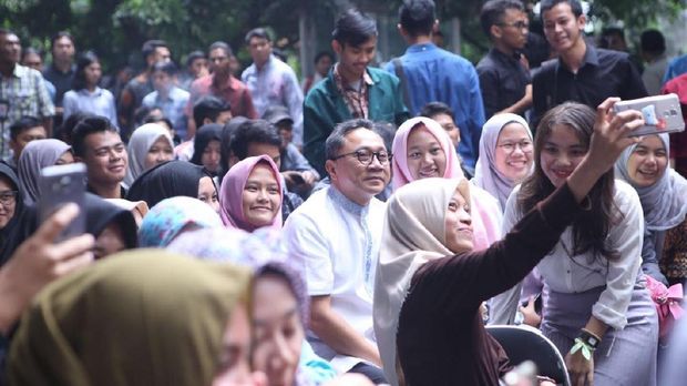 Ketua MPR Ajak Anak Muda Jabar Peduli Politik