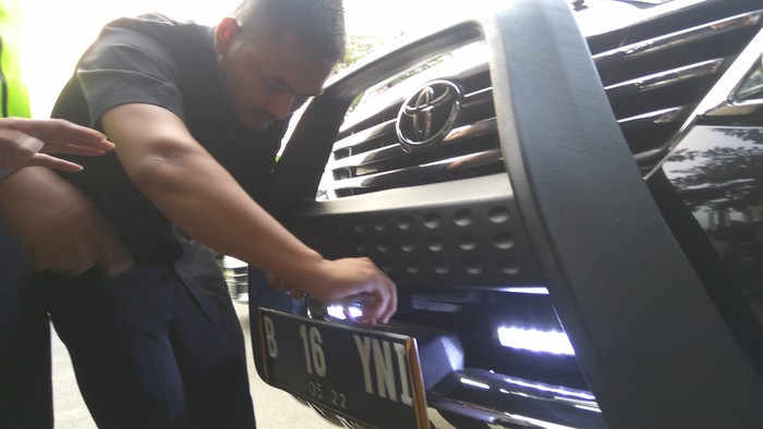 200 Aparat Merazia Sirene dan Rotator Ilegal di Kawasan Cibubur