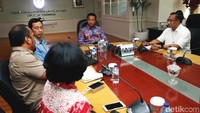 Alasannya, pembubaran Satlak Prima bakal berdampak besar pada persiapan atlet Indonesia.