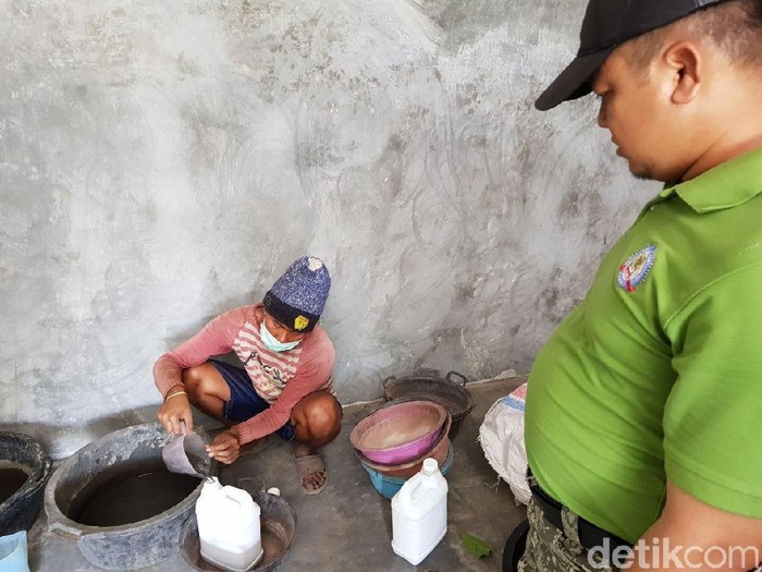 Polisi Gerebek 3 Home Industri Penghasil 700 Kg Merkuri di Jombang