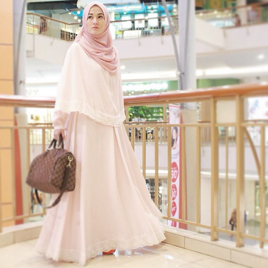 Model Hijab Syar I Lyra Virna Galeri Mukena Terbaru