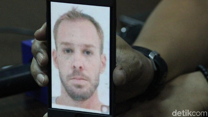 Ditangkap karena Bawa Ganja, WN Australia Coba Kabur di Bali