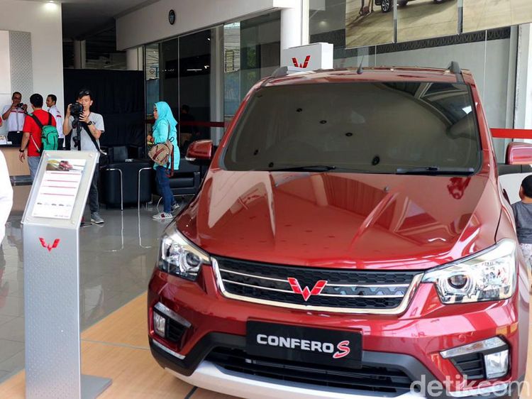 Tancap Gas, Wuling Buka Diler di Bali