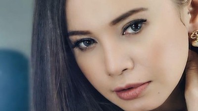 Foto: Adu Gaya Makeup 7 Penyanyi Wanita Indonesia, Semuanya Cantik!