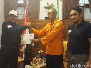 BPBD Pasuruan Kirim 6 Ton Sayuran Segar ke Pengungsi Gunung Agung