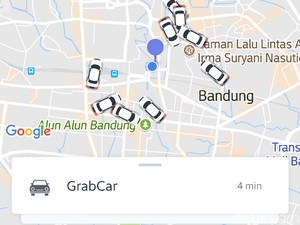 Diimbau Tak Beroperasi, Taksi Online Masih Menyemut di Aplikasi