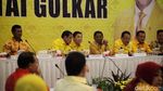 Pimpin Rapat Pleno Golkar, Setnov Semringah Banget