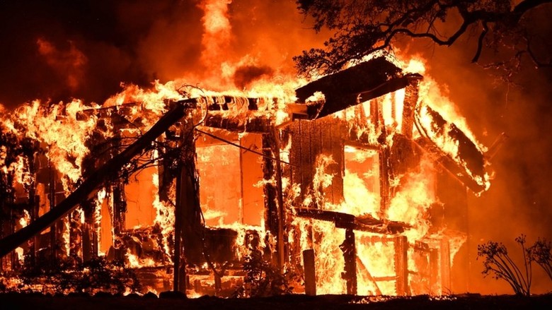Sentra Anggur California Terbakar, 10 Tewas dan Puluhan Ribu Mengungsi Sentra Anggur California Terbakar, 10 Tewas dan Puluhan Ribu Mengungsi