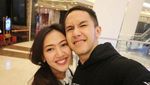 Kemesraan Putri Aa Gatot yang Cantik Jelita dengan Sang Pacar