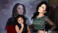 Ia turut mengajak sang putri di acara tersebut. Pool/Noel/detikFoto.