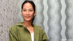 Tampil Polos, Tara Basro Cantik Alami