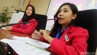 Para remaja itu beradu argumen dan saling memaparkan rekomendasinya terkait isu perkawinan usia anak. Beberapa gagasan yang direkomendasikan dalam rapat itu seperti media sosial ramah anak.