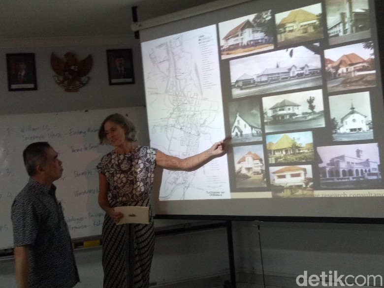 Mengenal Bangunan Kolonial Belanda Surabaya Karya Estourgie Mengenal Bangunan Kolonial Belanda Surabaya Karya Estourgie