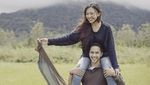 Kemesraan Putri Aa Gatot yang Cantik Jelita dengan Sang Pacar