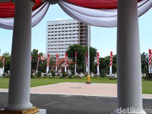 Soal Hotel Depan Grahadi, Risma: Masih Ada yang Ingin Menjatuhkan