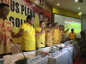 Ketatnya Pengawalan Brimob di Rapat Golkar yang Dipimpin Novanto