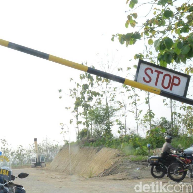 Jenazah Brigadir Ahmad Supriyono Dimakamkan di Demak Jenazah Brigadir Ahmad Supriyono Dimakamkan di Demak
