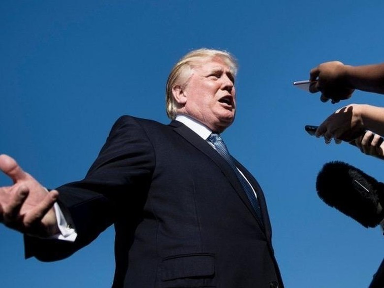 Trump Izinkan Arsip Rahasia Pembunuhan John F Kennedy Dibuka Trump Izinkan Arsip Rahasia Pembunuhan John F Kennedy Dibuka