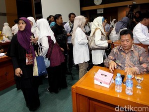 Dengar Keluhan Korban First Travel, DPR Kembali Gelar RDPU