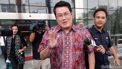 Kakak Andi Narogong Kembali Diperiksa KPK