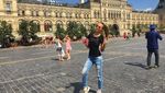 Foto: Gaya Liburan Wasit Cantik Rusia