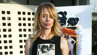 Selain itu adapula Rosanna Arquette yang karirnya tenggelam usai menolak permintaan aneh Harvey. Ia dipaksa untuk memegang alat vital produser Hollywood itu pada awal tahun 1990-an. Dok. GettyImages