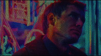 Nih foto pemeran utama Rick Deckard muda saat di film Blade Runner. Ganteng yaa.... Bored Panda/Robotic Ewe.