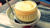 Sluurp! Nikmatnya Kopi Telur Khas Vietnam yang Creamy Manis Ini