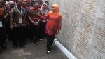 Mensos Khofifah Ajak Mahasiswa Hormati Jasa Pahlawan
