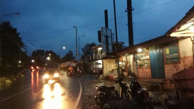  Jalur Puncak, Kamis (12/10/2017)