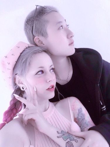 5 Fakta Mengejutkan Putri Jackie Chan yang Mengaku Lesbian