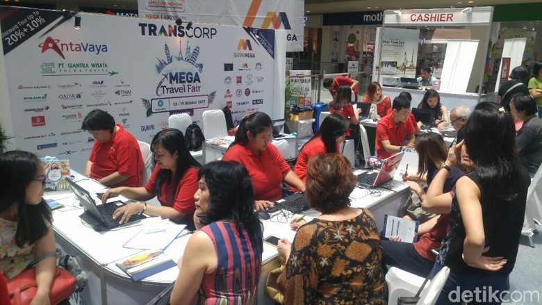 Berburu paket liburan di Mega Travel Fair Semarang (Angling/detikTravel) Berburu paket liburan di Mega Travel Fair Semarang (Angling/detikTravel)