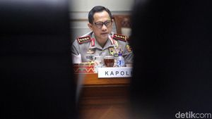 Kapolri-DPR Bahas Penggerebekan Spa Gay Hingga Penembakan Brimob