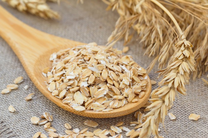 495874724 Oats with ears of cereal
