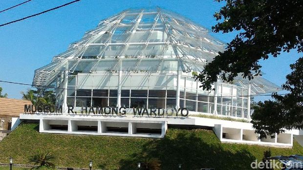 Gedung Musuem R. Hamong Wardoyo