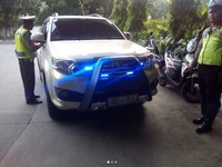 Berita Populer: Mantan Bos Indomobil Wafat, Harga Pasang Strobo