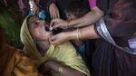 Anak Pengungsi Rohingya Dapat Vaksinasi Kolera