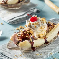 Kalau kamu menggemari es krim dengan topping kacang, kamu orang yang setia, teliti dan sopan. Penyuka es krim ini juga sangat peduli terhadap apa yang salah dan benar, juga takut menyakiti hati orang lain. Foto: iStock