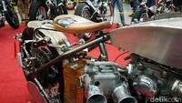 Sebelum memajang motor modifikasi dengan ban yang diukir, BMS mempertimbangkan banyak hal. Namun, setelah dicoba dijalankan 30-40 km/jam, motor tak ada masalah.