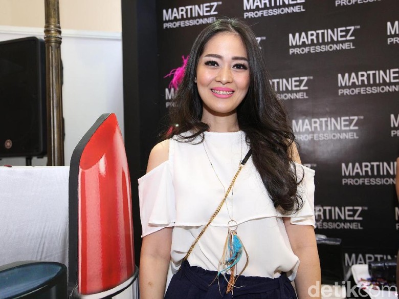 Dalam Proses Cerai dengan David NOAH, Gracia Indri Kurusan Dalam Proses Cerai dengan David NOAH, Gracia Indri Kurusan