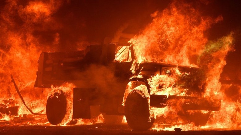 Kebakaran Hebat di California: Seperti Ledakan Bom Nuklir, Hancur Total Kebakaran Hebat di California: Seperti Ledakan Bom Nuklir, Hancur Total