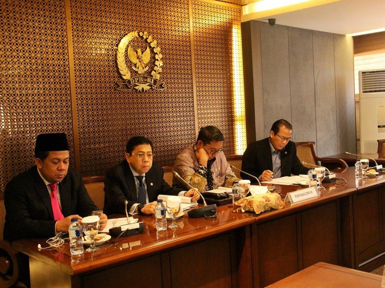 Novanto Hadir di Rapim, Taufik Kurniawan: Dia Banyak Mendengarkan Novanto Hadir di Rapim, Taufik Kurniawan: Dia Banyak Mendengarkan