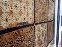Pedang Jawara dan Dandang Kuno di Museum Pegadaian